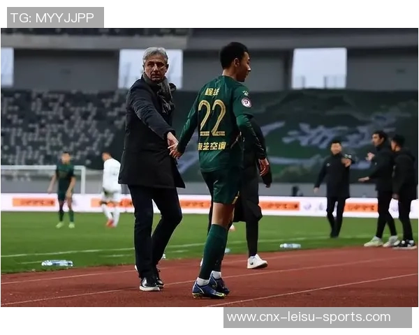 足球名帅的战术智慧与执教风格解析如何影响球队的胜负与发展